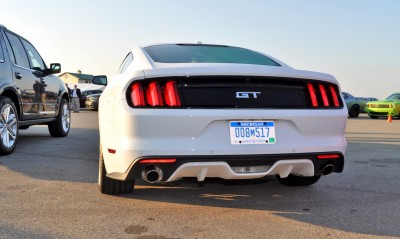 Track Test Review - 2015 Ford Mustang GT in 4K Video 18