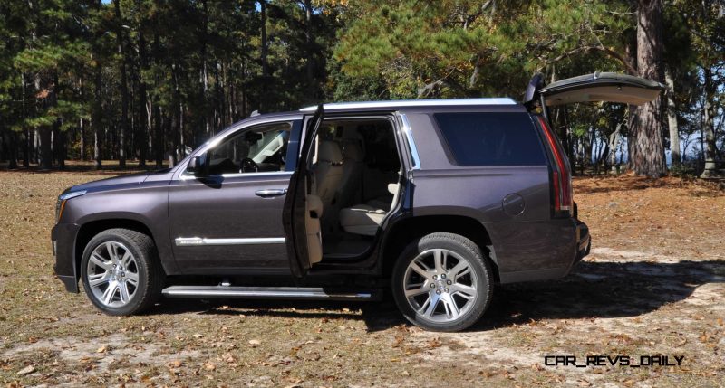 2015 Cadillac Escalade Luxury AWD 35