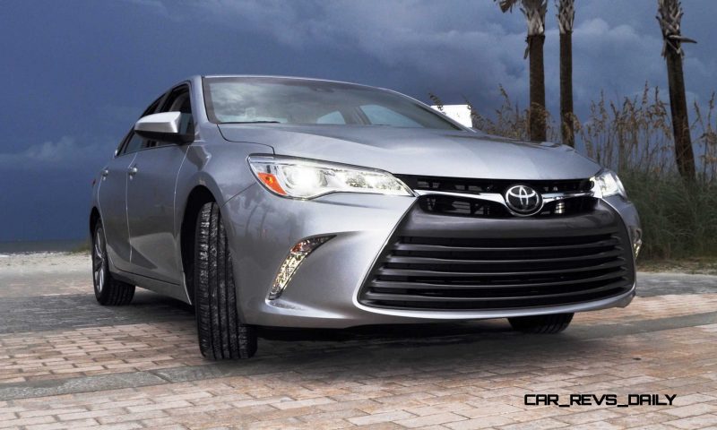 2015 Toyota Camry XLE V6 35