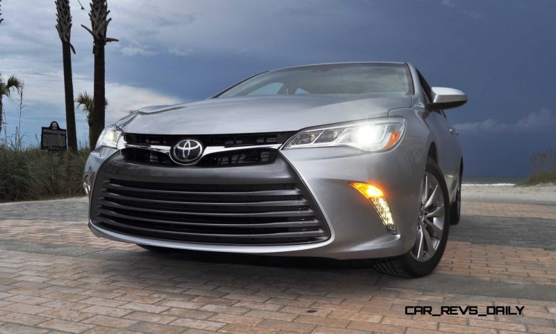 2015 Toyota Camry XLE V6 40