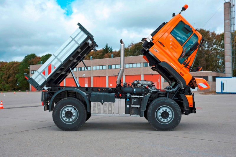 2015 Unimog U218 and U423 Upfit Showcase 12