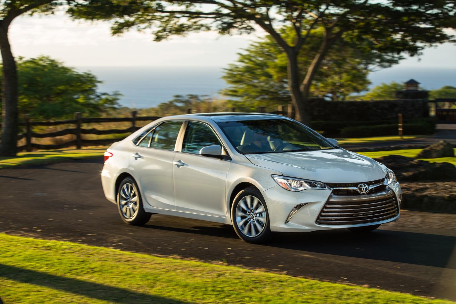 Road Test Review - 2015 Toyota Camry LE and XLE V6