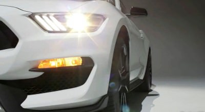 2016 SHELBY GT350 Mustang White 35