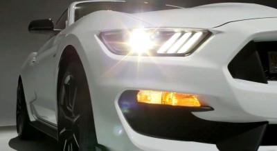 2016 SHELBY GT350 Mustang White 41