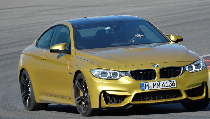 Track Drive Video - 2015 BMW M4 55