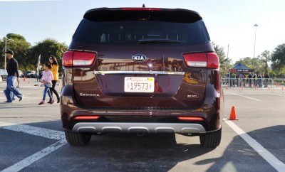 2015 Kia Sedona SXL 34