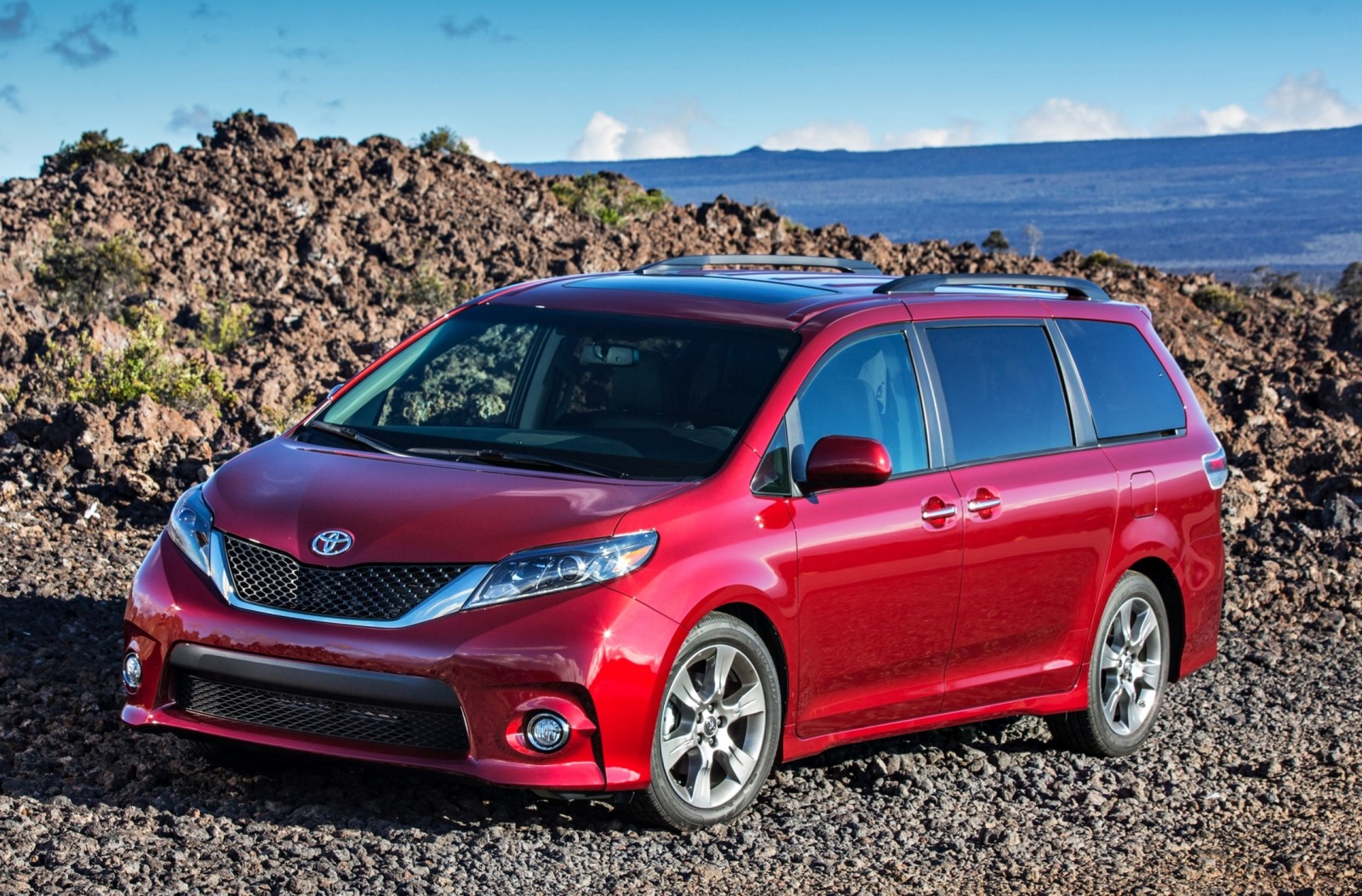 2015 Toyota Sienna XLE 15