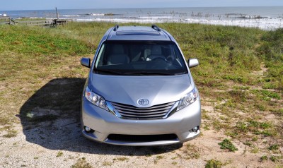 2015 Toyota Sienna XLE 57