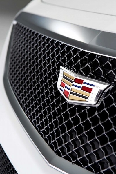 2016 Cadillac CTS-V Crystal White Tricoat 7