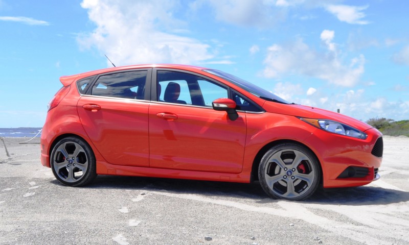 2015 Ford Fiesta ST 28