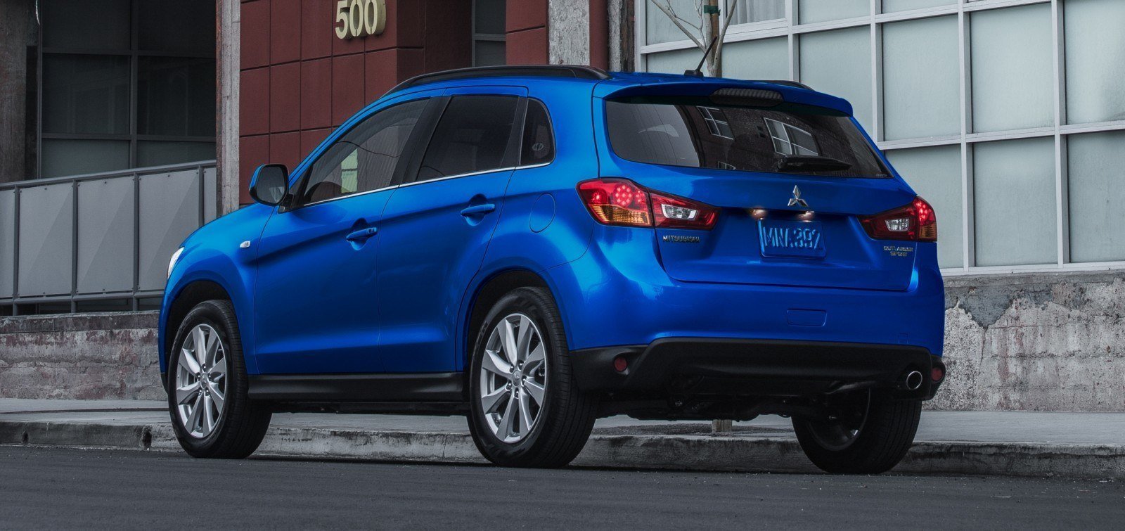 2015 Mitsubishi Outlander Sport Revamped with Cool LED Running Lights ...