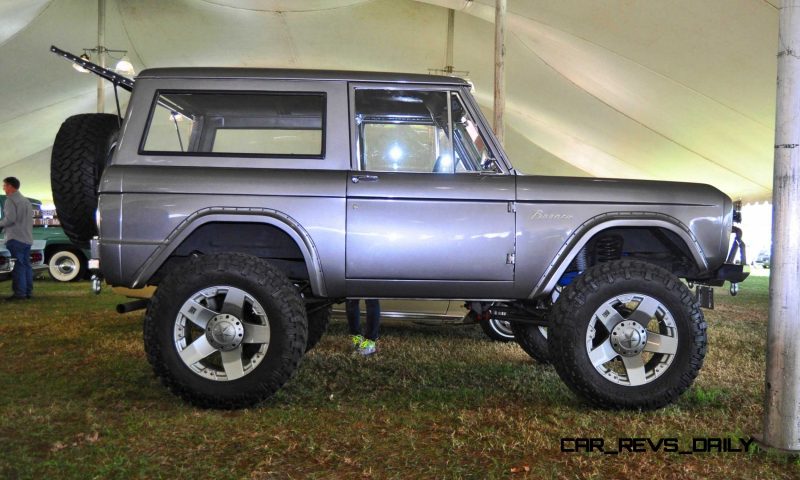 1973 Ford Bronco 9