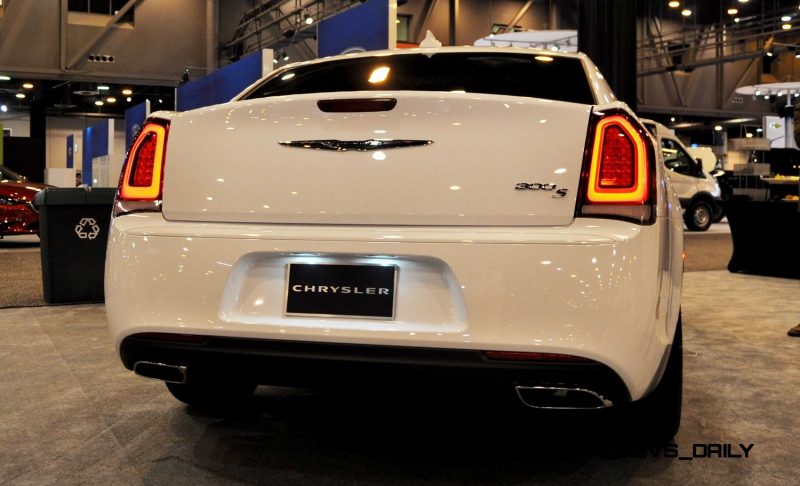 2015 Chrysler 300S 2