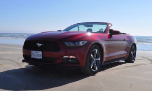 2015 Ford Mustang Convertible  11