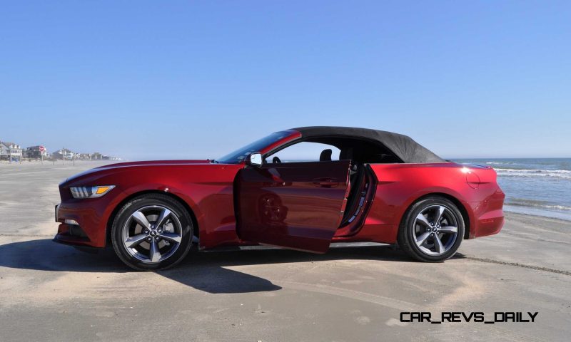 2015 Ford Mustang Convertible  121