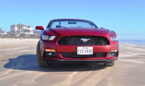 2015 Ford Mustang Convertible  23