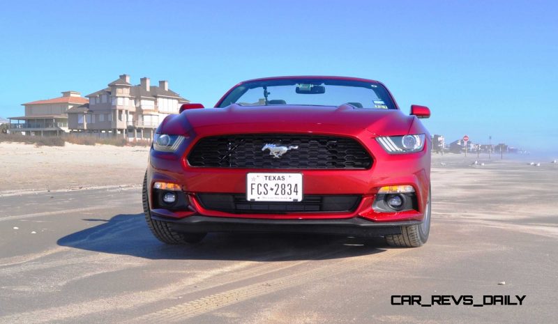 2015 Ford Mustang Convertible  26