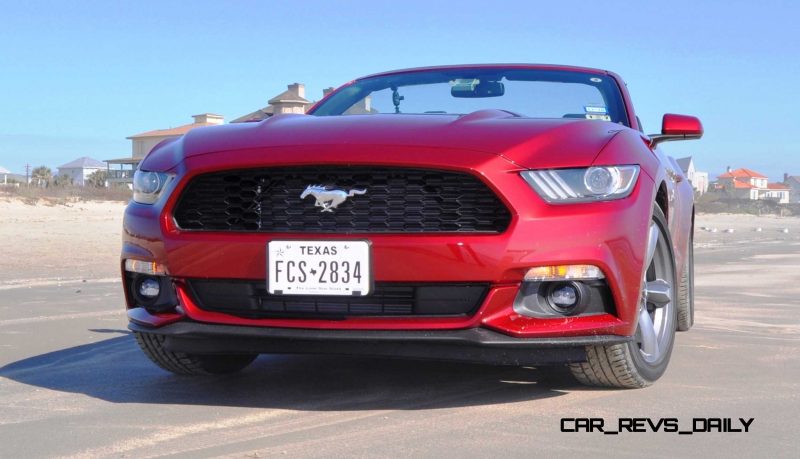 2015 Ford Mustang Convertible  28