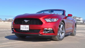 2015 Ford Mustang Convertible  30