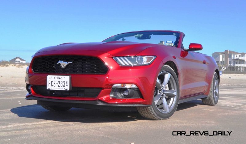 2015 Ford Mustang Convertible  31