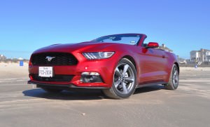 2015 Ford Mustang Convertible  32