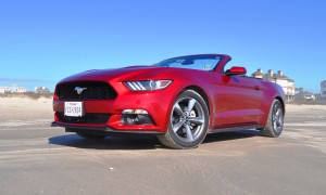 2015 Ford Mustang Convertible  33