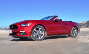 2015 Ford Mustang Convertible  35