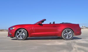 2015 Ford Mustang Convertible  45