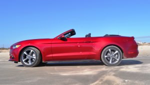 2015 Ford Mustang Convertible  47