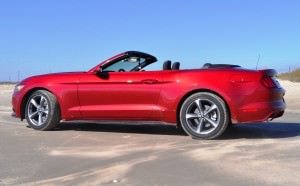 2015 Ford Mustang Convertible  52