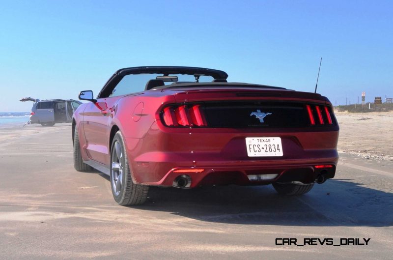 2015 Ford Mustang Convertible  62