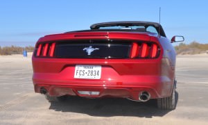 2015 Ford Mustang Convertible  7