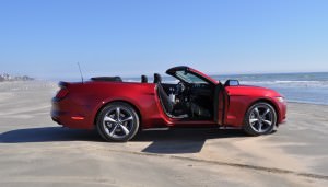 2015 Ford Mustang Convertible  74