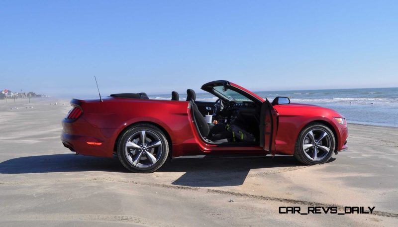 2015 Ford Mustang Convertible  74