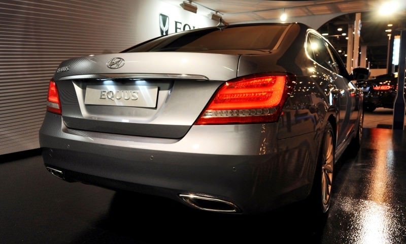 2015 Hyundai Equus 16