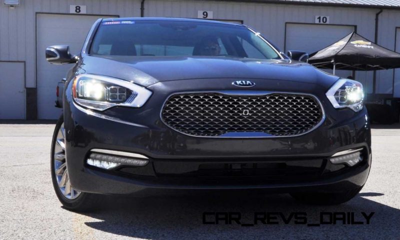 2015-Kia-K900-LED-Lighting-Low-High-and-Brake-Light-Photos-12