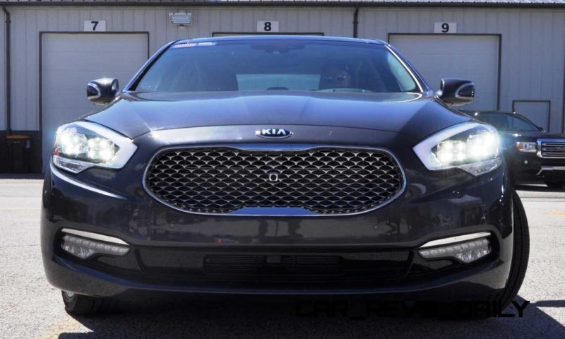 2015-Kia-K900-LED-Lighting-Low-High-and-Brake-Light-Photos-17