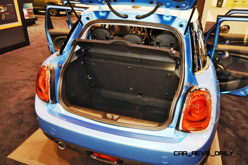 2015 MINI 4-Door Hardtop 9