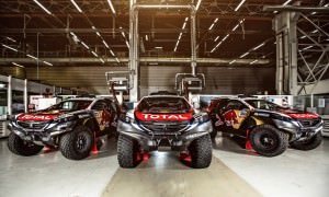 The Peugeot 2008 DKR in the Peugeot Sport Workshop,before the de