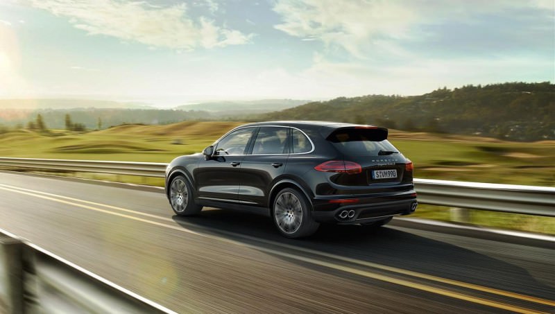 2015 Porsche Cayenne Turbo S 18