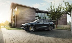 2015 Porsche Cayenne Turbo S 25