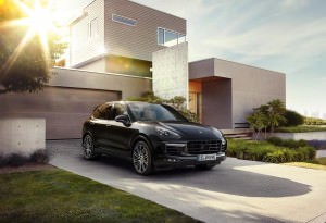 2015 Porsche Cayenne Turbo S 26