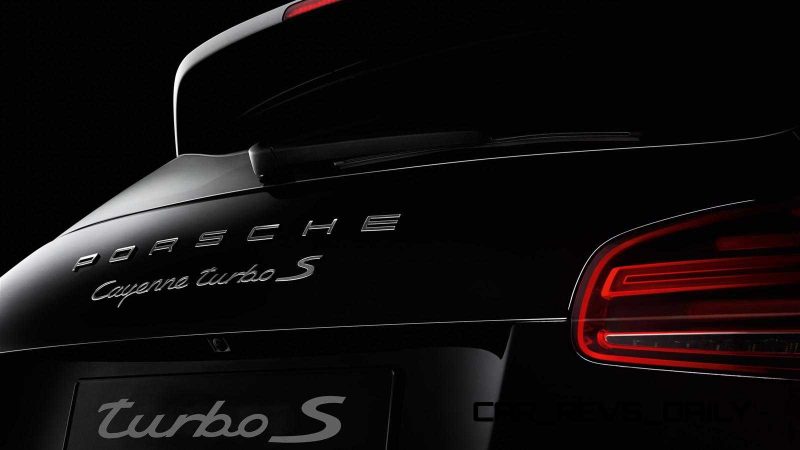 2015 Porsche Cayenne Turbo S 35