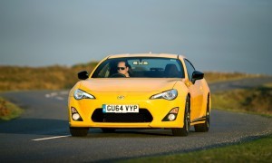 2015 Toyota GT86 Giallo 12