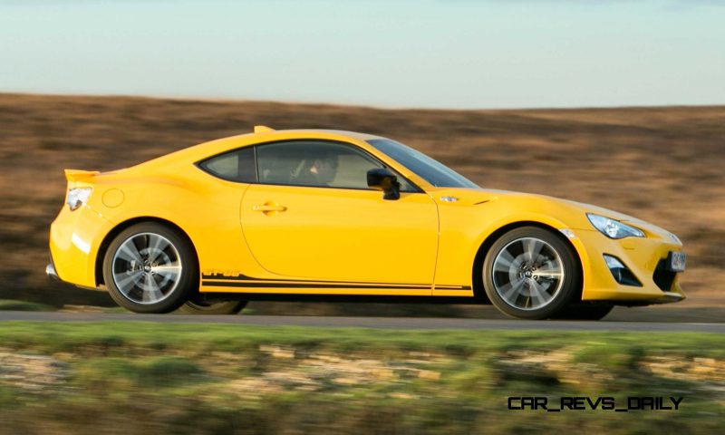 2015 Toyota GT86 Giallo 15