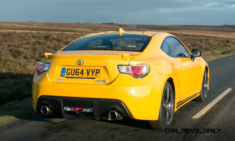 2015 Toyota GT86 Giallo 16