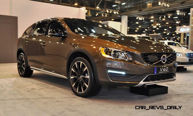 2015 Volvo V60 Cross Country 1