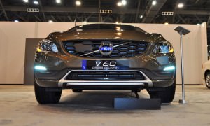 2015 Volvo V60 Cross Country 15
