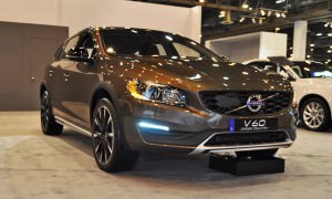 2015 Volvo V60 Cross Country 2