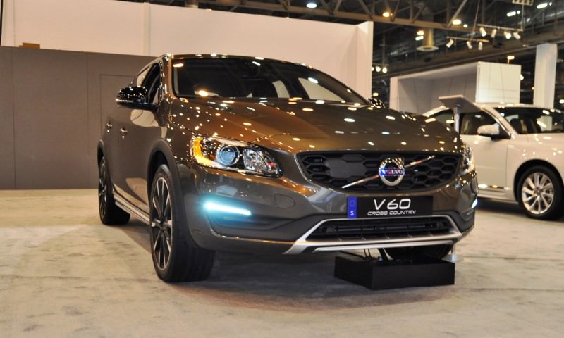 2015 Volvo V60 Cross Country 3